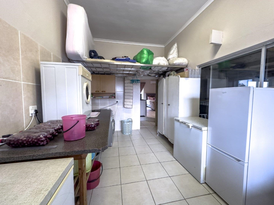 To Let 3 Bedroom Property for Rent in Van Riebeeckshof Western Cape